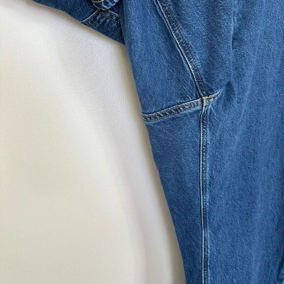 Levi's® Premium Women’s 80’s Mom Jean in Running Errands Dark Wash - Picture 6 of 15